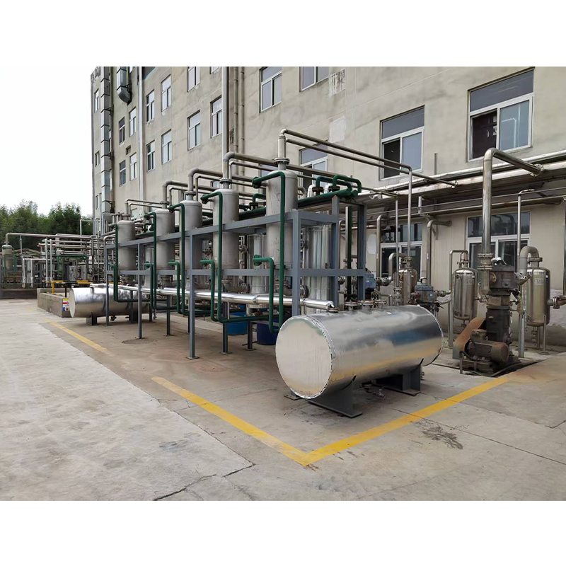 What is the structure of a stainless steel spiral wound tube heat exchanger?